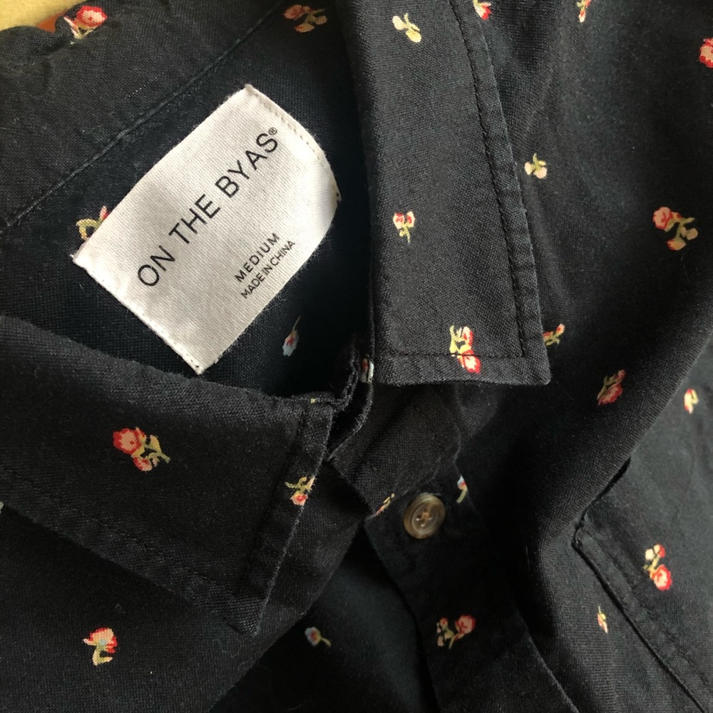 Button Up - Picture 5 of 7